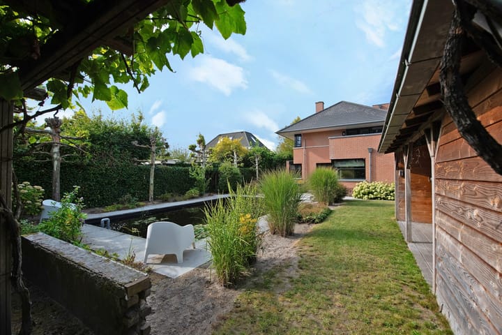 Foto 63 van Van Beeklaan 30