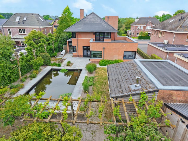 Foto 66 van Van Beeklaan 30