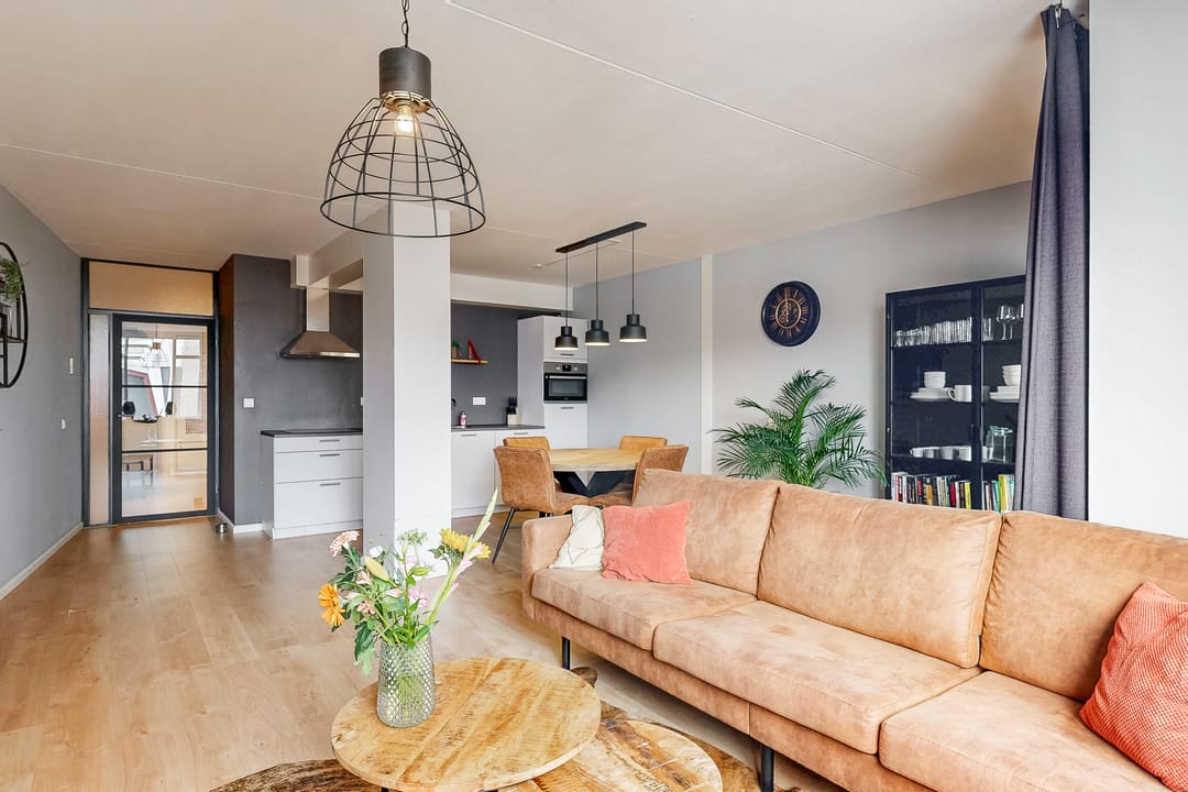 Foto 2 van Weverstedehof 39