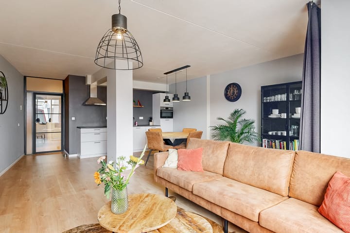 Foto 2 van Weverstedehof 39