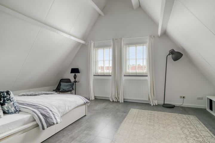 Photo 26 of Joost van den Vondellaan 156