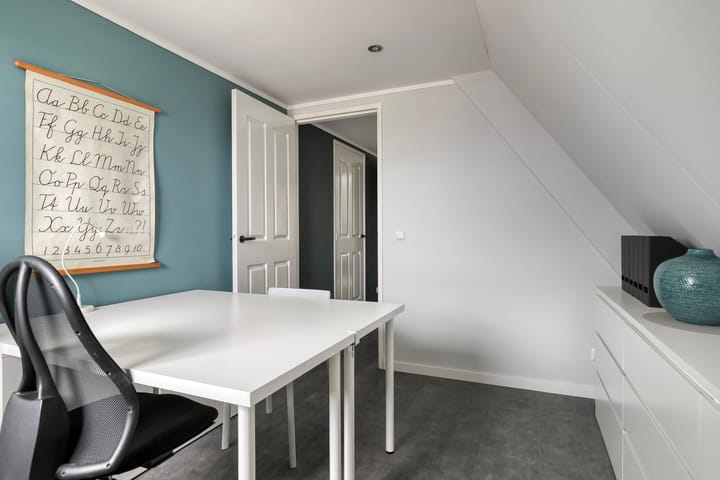 Photo 32 of Joost van den Vondellaan 156