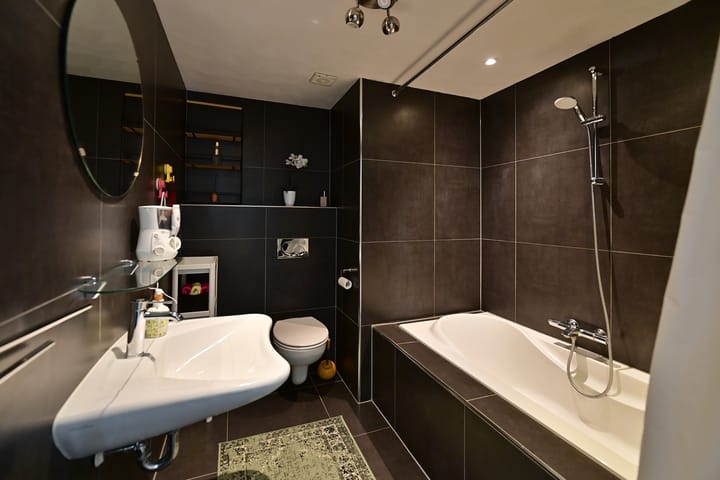 Foto 7 van Bloemstraat 32-E