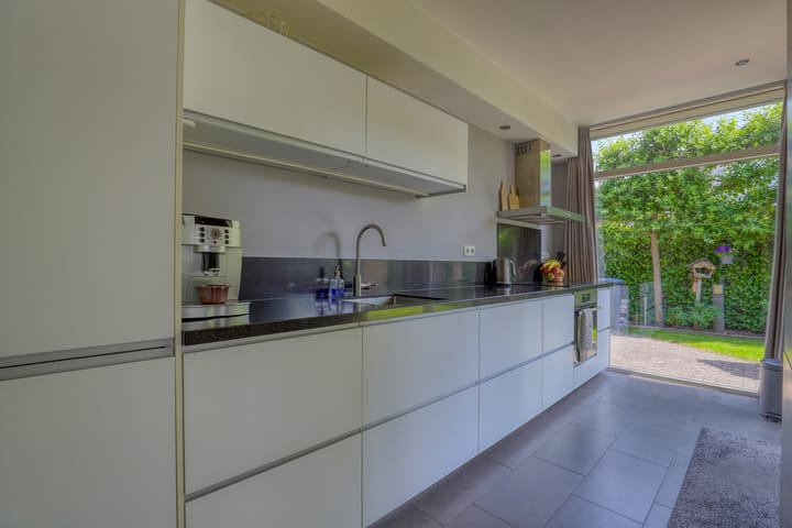 Photo 17 of Riethaakstraat 5