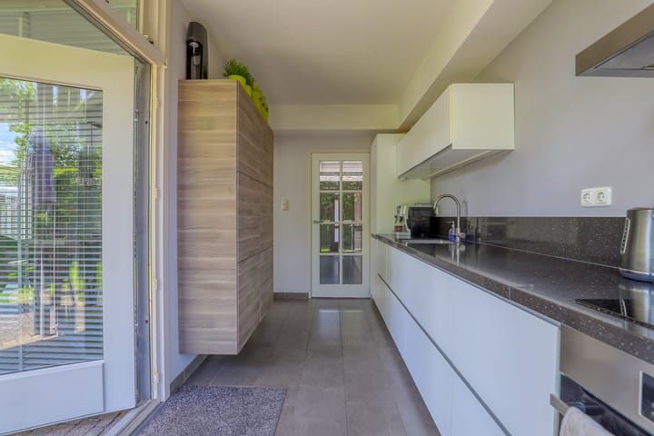 Photo 21 of Riethaakstraat 5