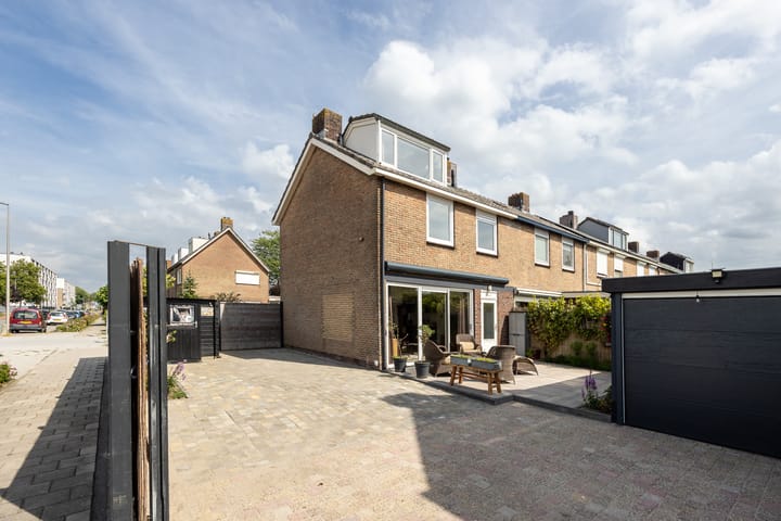 Foto 1 van Sperwerstraat 1