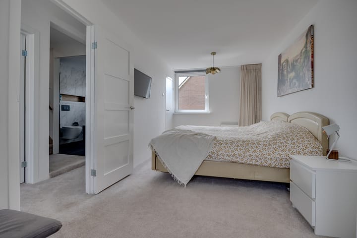 Foto 14 van Sperwerstraat 1