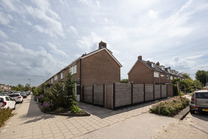 Foto 32 van Sperwerstraat 1