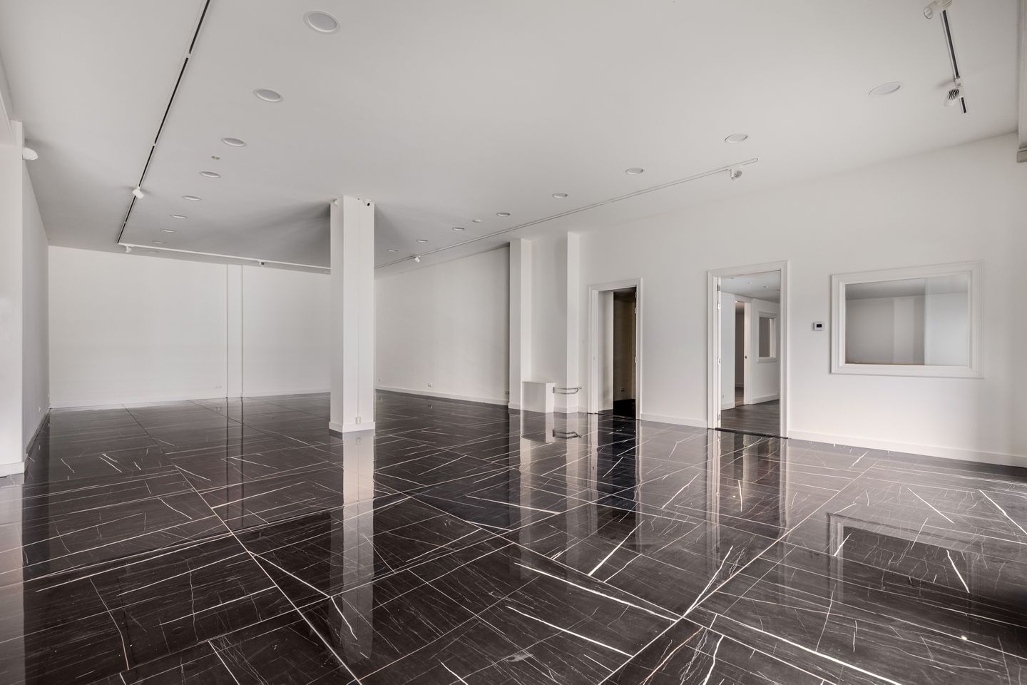 Bekijk foto 3 van Dennenlaan 27-F