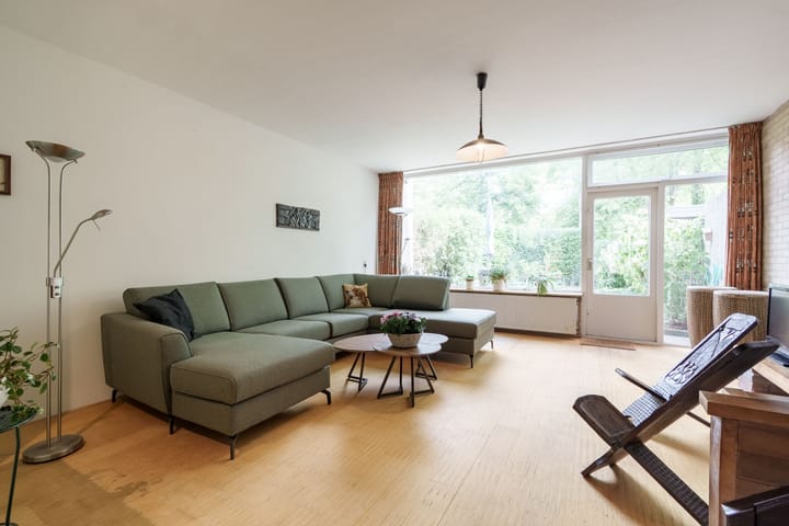 Photo 6 of Roghorst 136