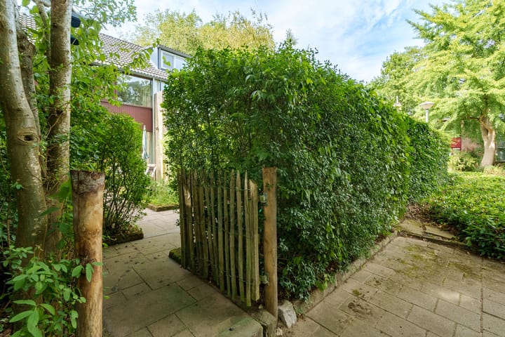 Photo 26 of Roghorst 136