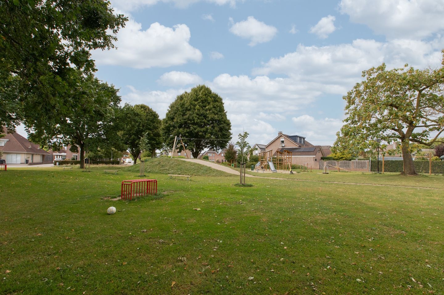 Foto 10 van Mathaak 6