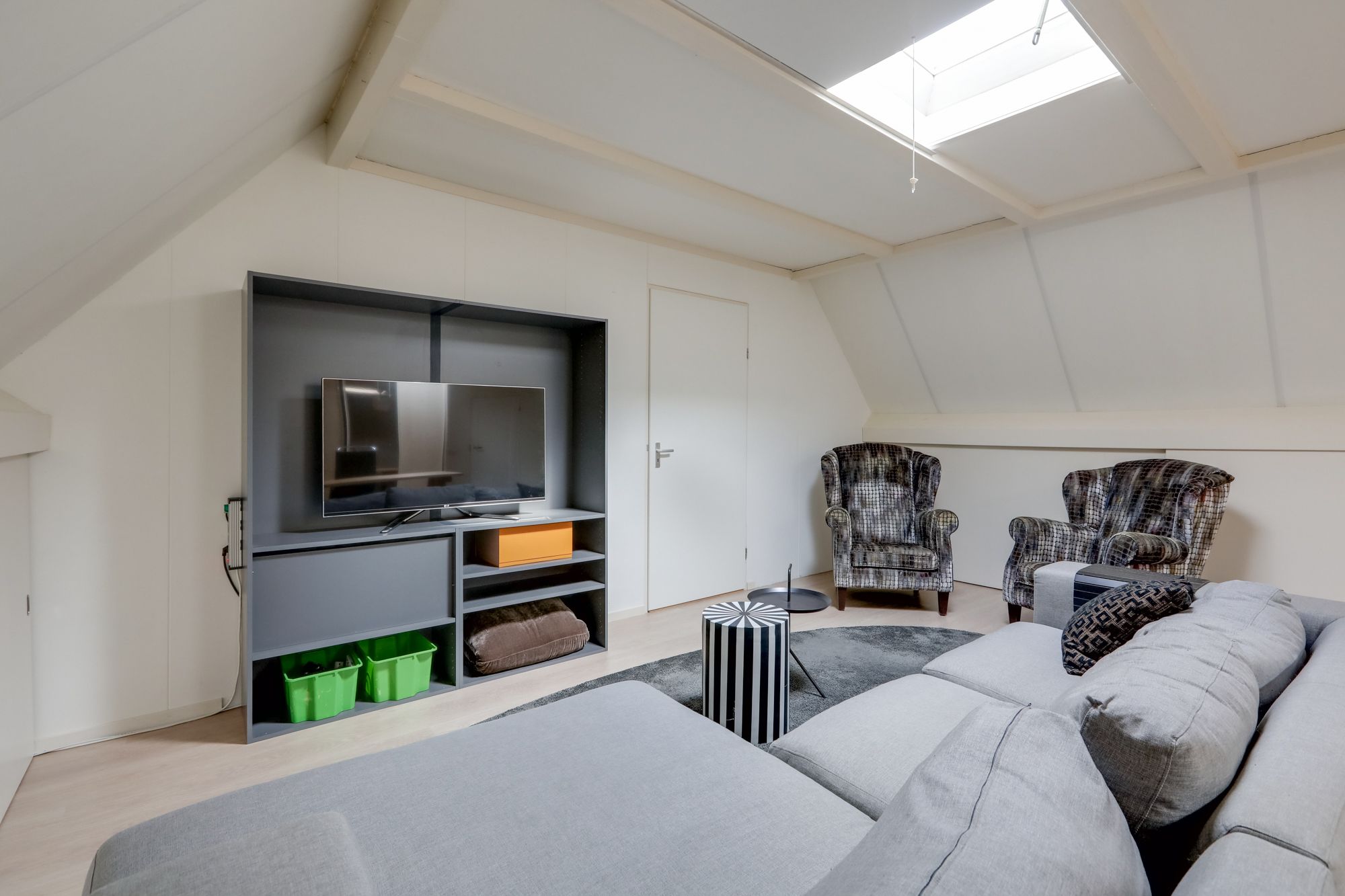 Foto 69 van Mathaak 6