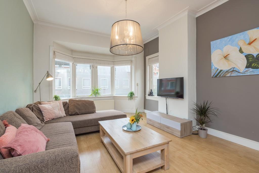 Photo 11 of Raadhuisstraat 22