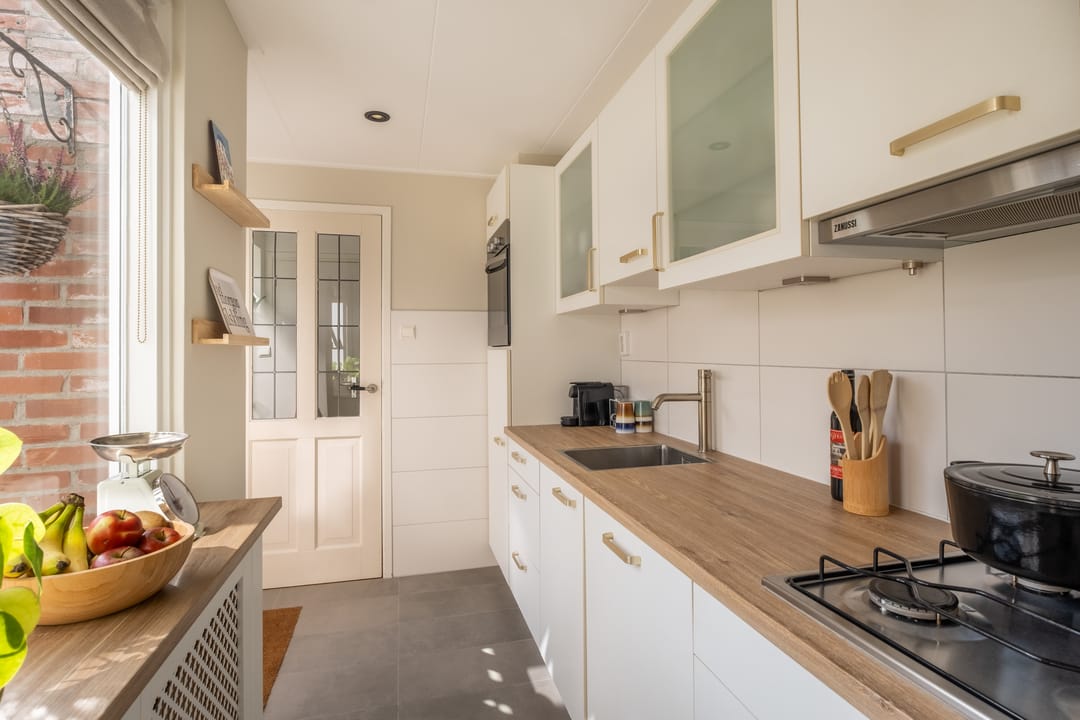 Photo 17 of Pioenstraat 6