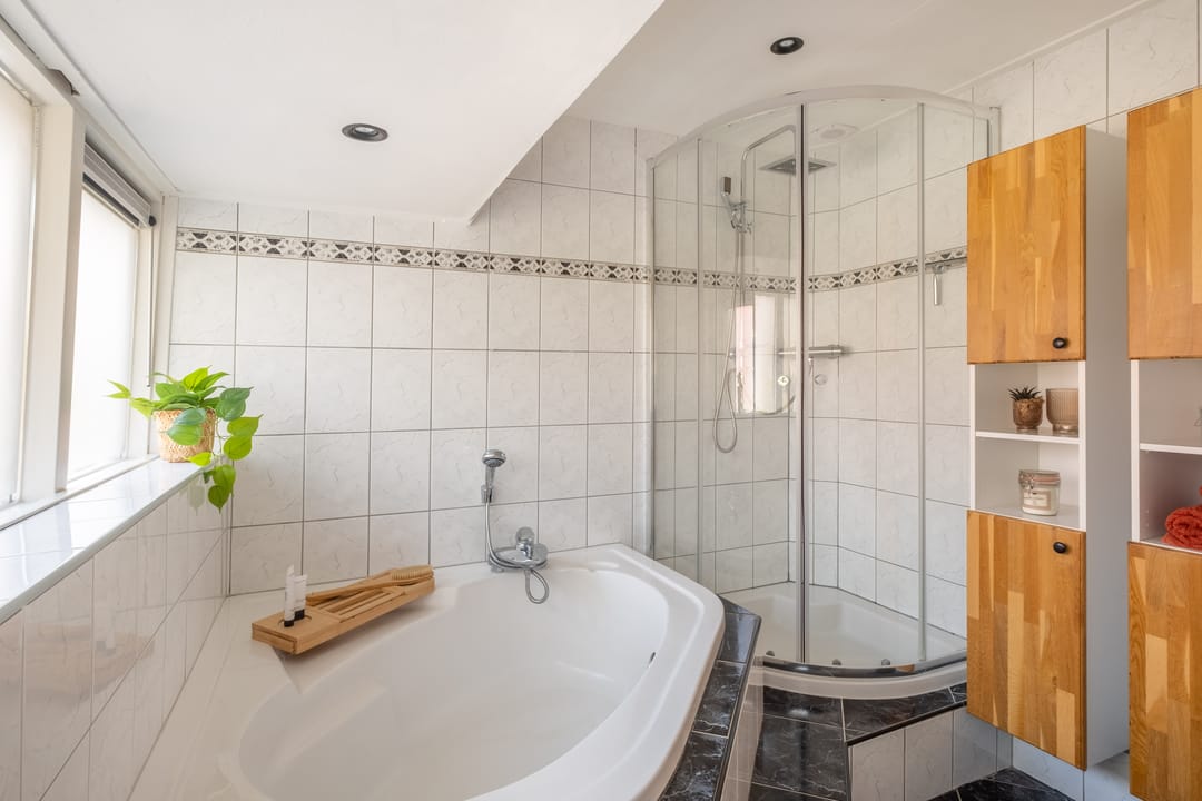 Photo 31 of Pioenstraat 6