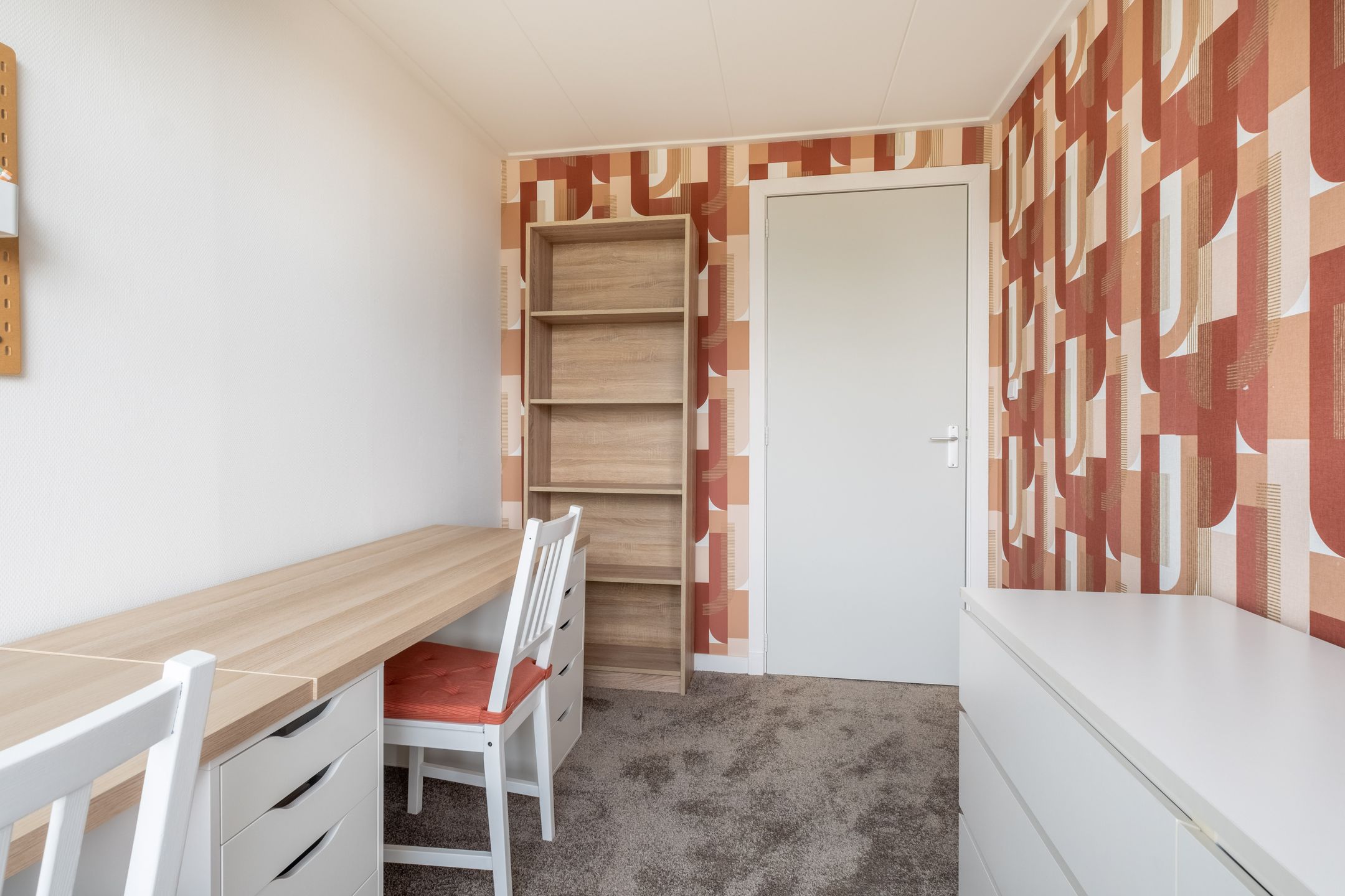 Photo 33 of Pioenstraat 6