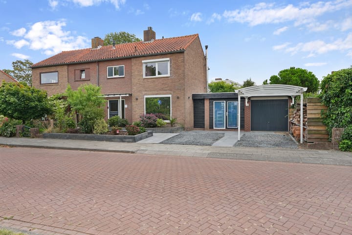 Photo 2 of Willem Klooslaan 34