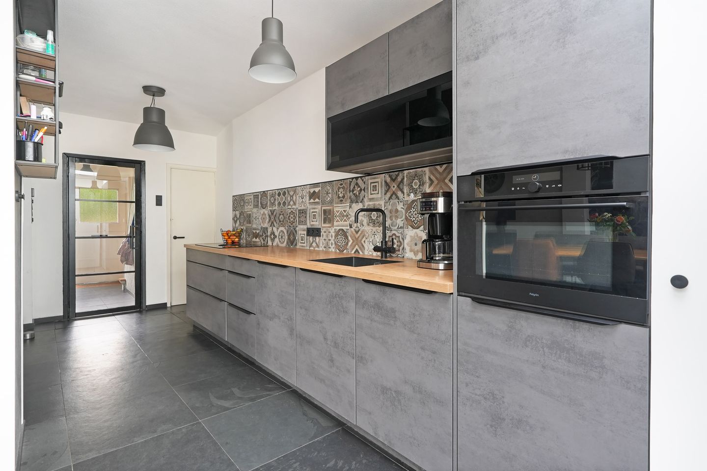 Photo 5 of Willem Klooslaan 34