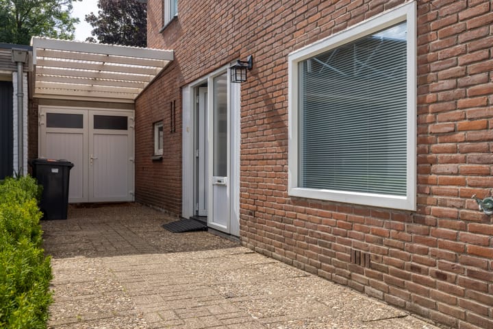 Foto 30 van Reeststraat 11