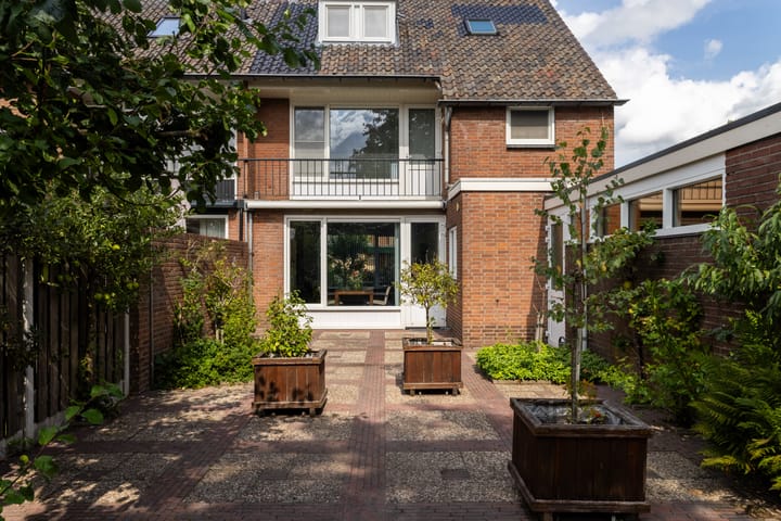 Foto 32 van Reeststraat 11