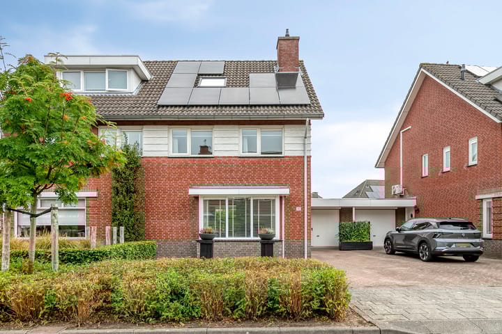 Foto 2 van Broenshofweide 10