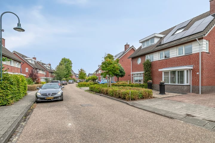 Foto 4 van Broenshofweide 10