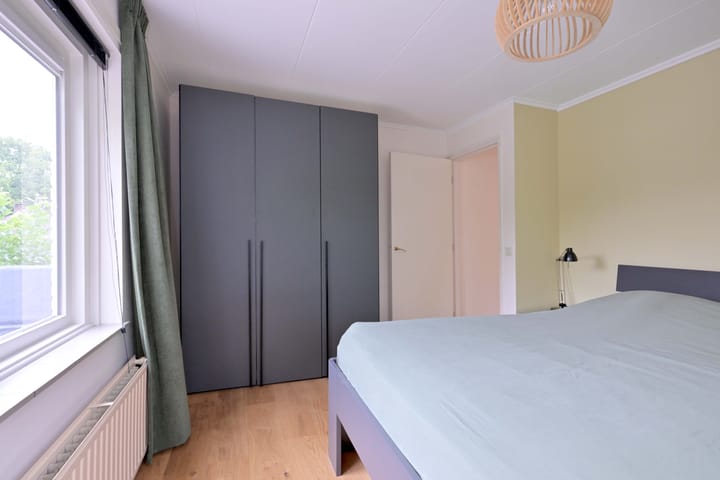 Foto 30 van Esdoornlaan 15