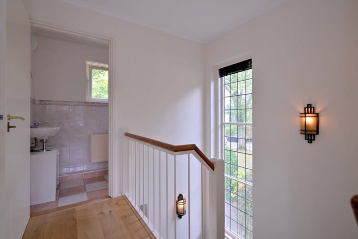 Foto 37 van Esdoornlaan 15