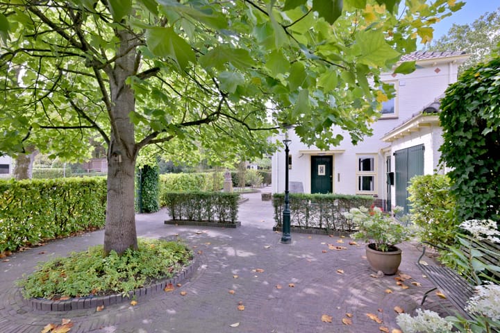 Foto 40 van Esdoornlaan 15