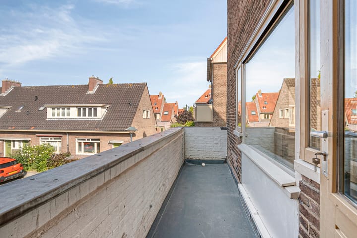 Photo 2 of Middenweg 542