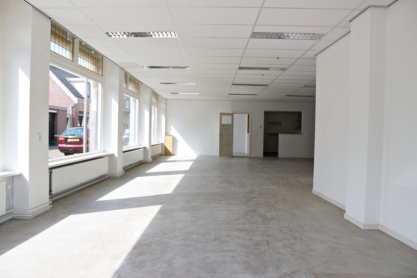View photo 2 of Schoolstraat 258