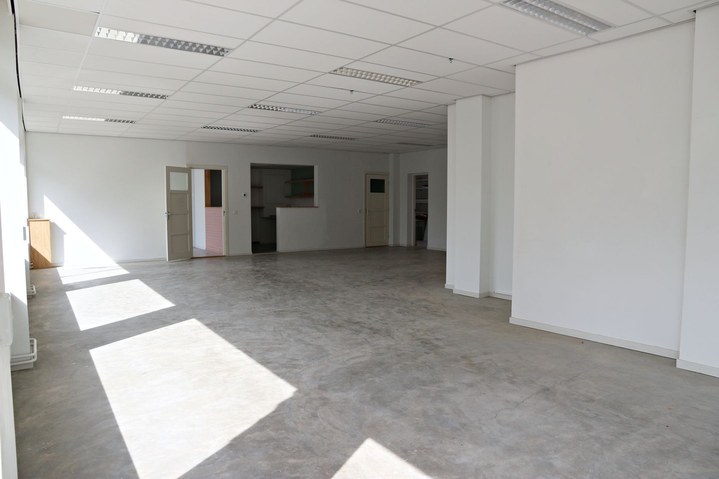 View photo 3 of Schoolstraat 258