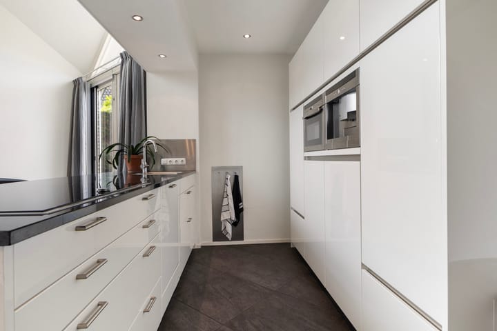 Photo 21 of Hille Veenstrastrjitte 14