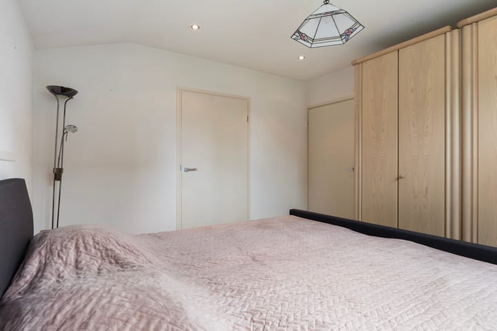 Photo 26 of Hille Veenstrastrjitte 14