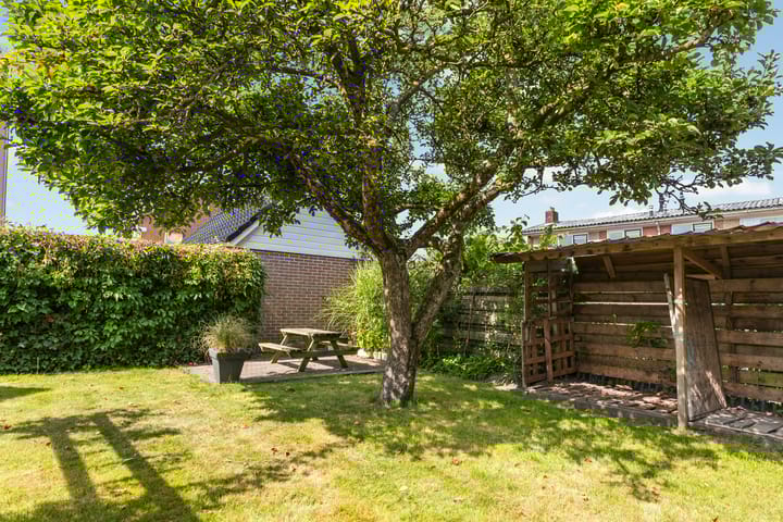 Photo 37 of Hille Veenstrastrjitte 14