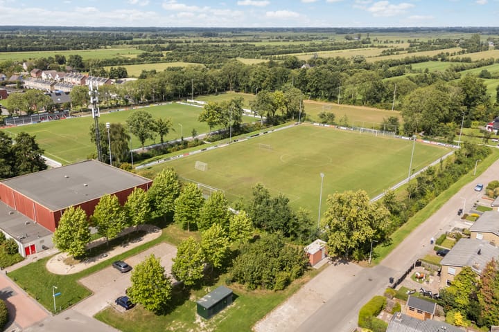 Photo 53 of Hille Veenstrastrjitte 14