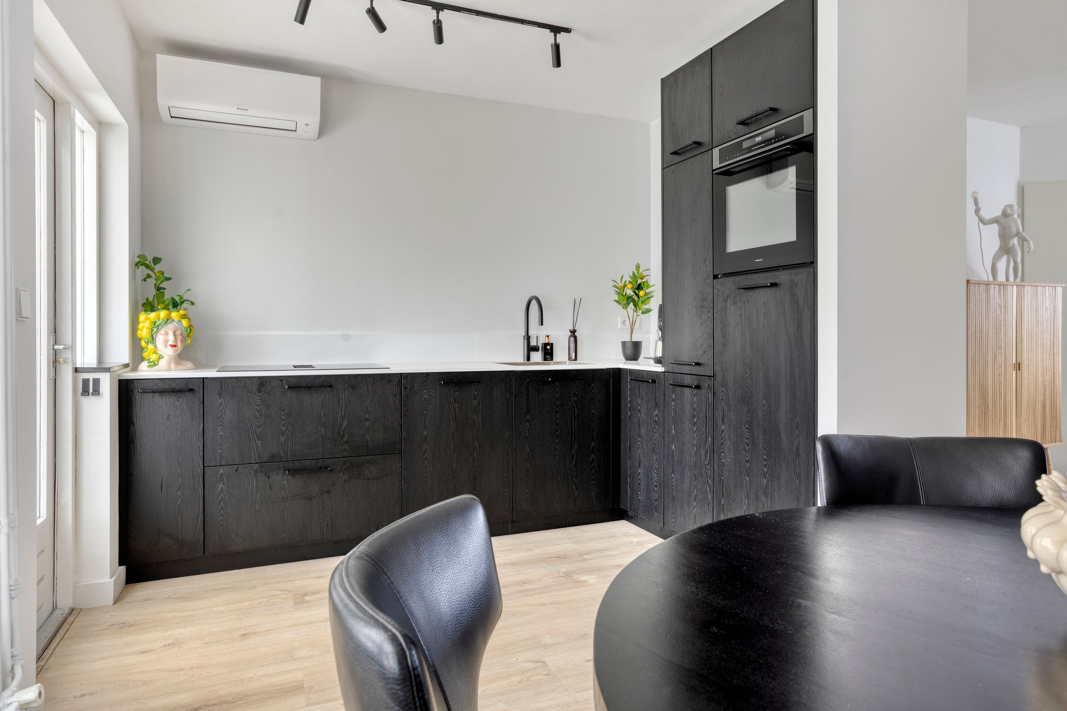 Foto 12 van Leeghwaterstraat 2