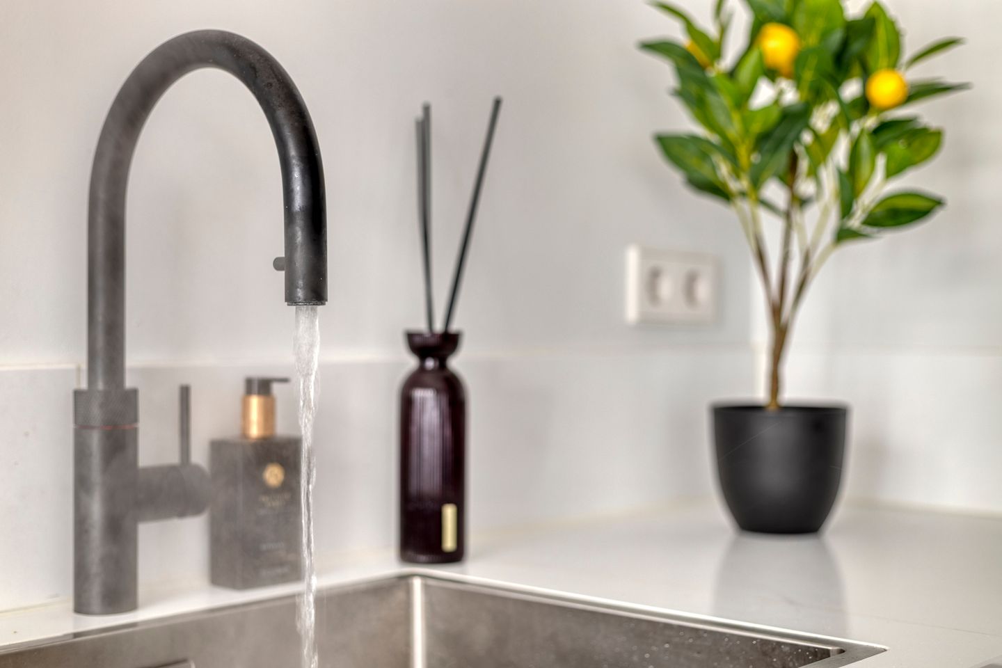 Foto 14 van Leeghwaterstraat 2