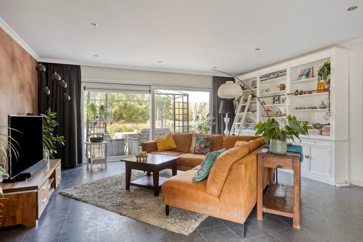 Foto 7 van van Lyndenstraat 11