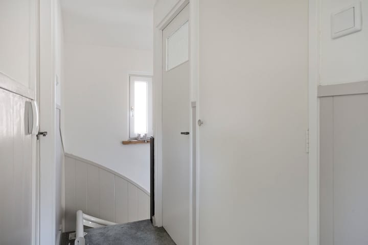 Foto 19 van van Lyndenstraat 11