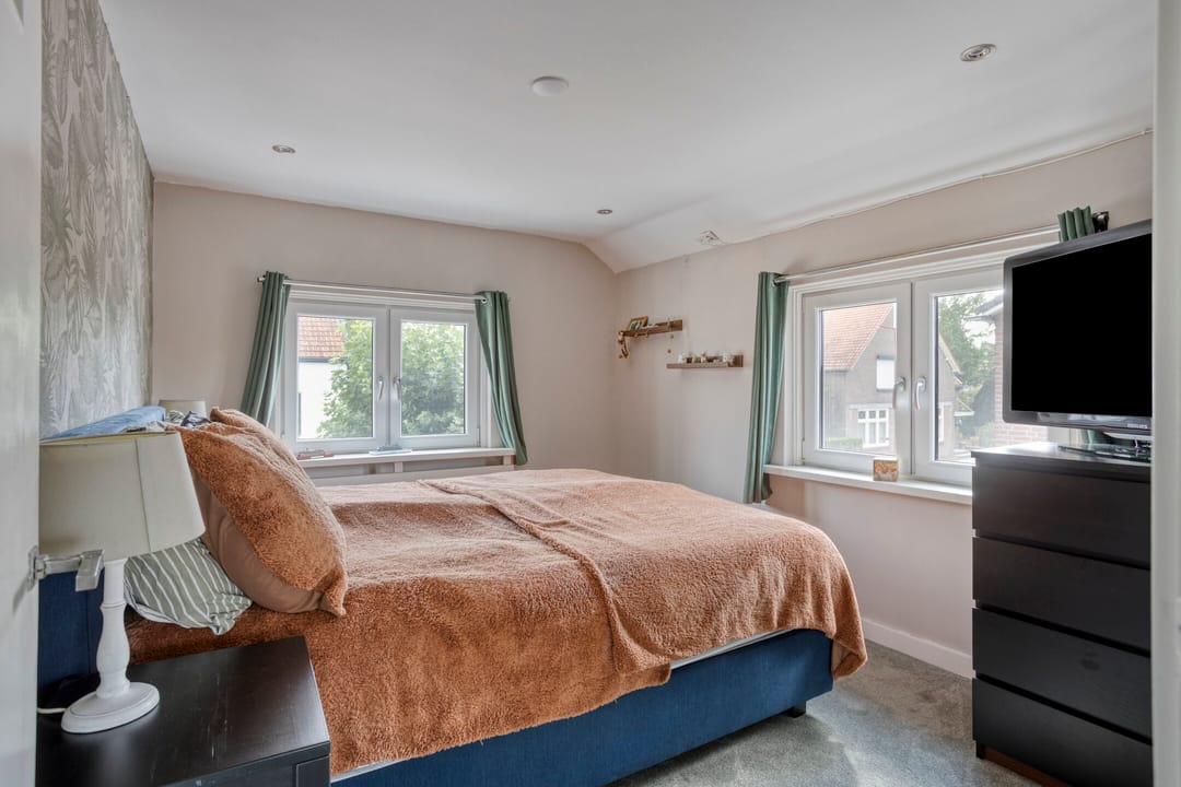 Foto 22 van van Lyndenstraat 11