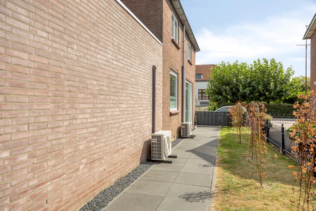 Foto 31 van van Lyndenstraat 11