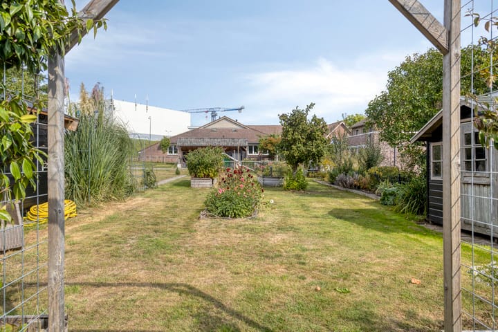 Foto 39 van van Lyndenstraat 11