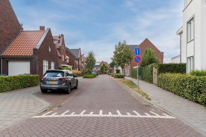 Photo 42 of Actus 14