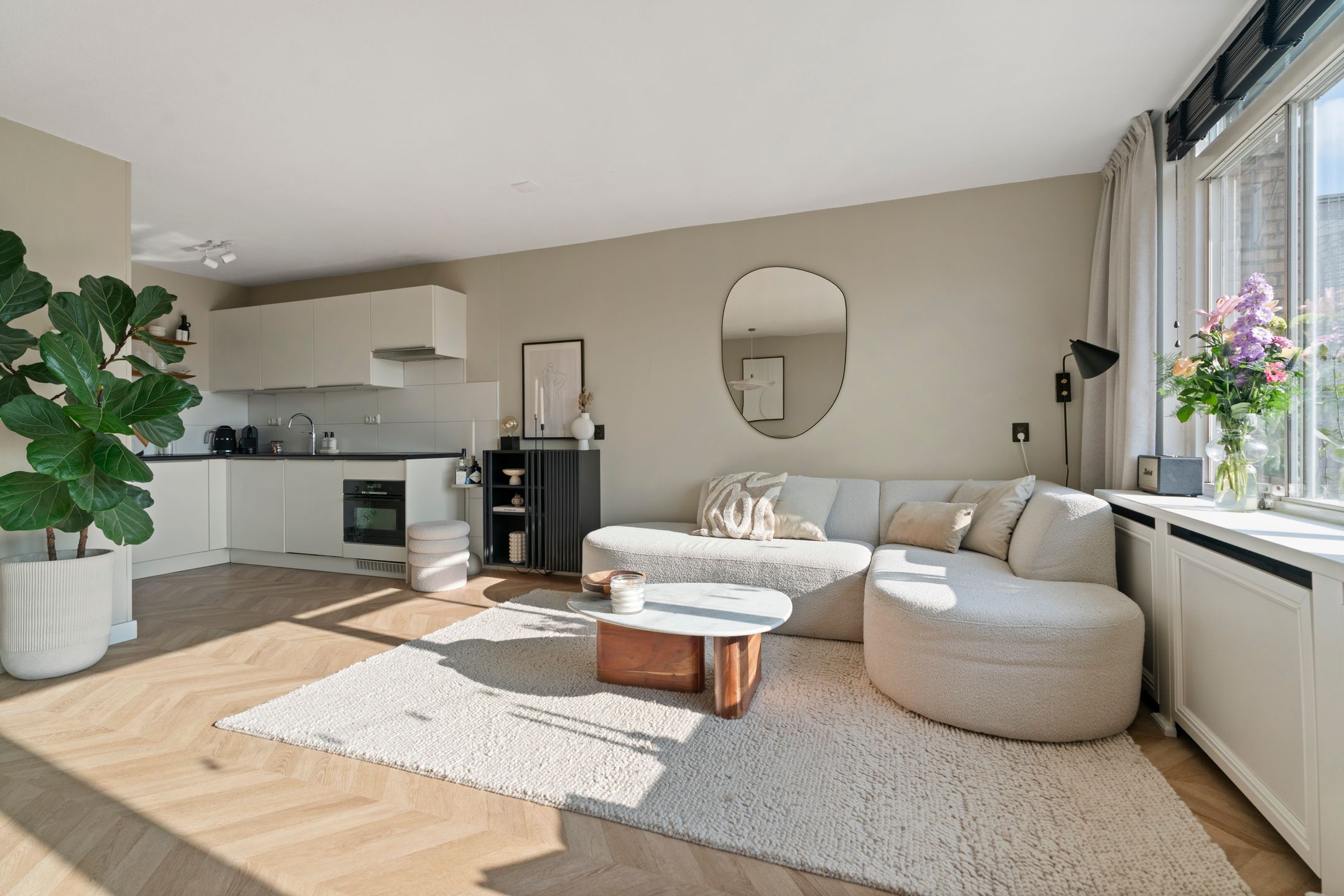 Photo 3 of Veemarkt 177