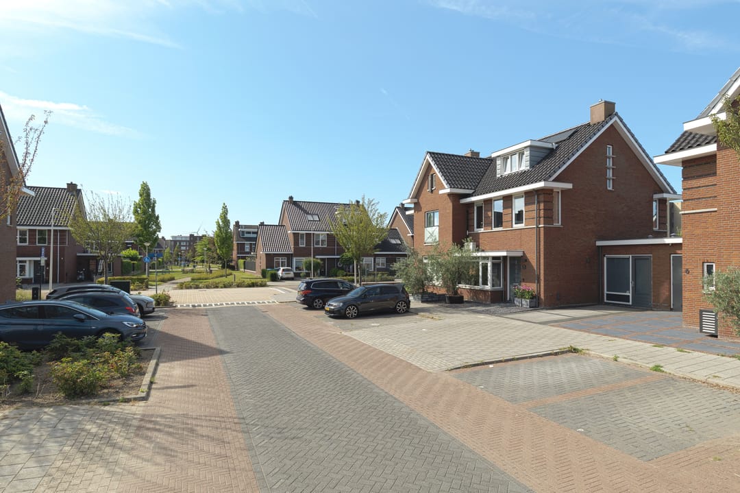 Photo 38 of Van Huessenleede 4