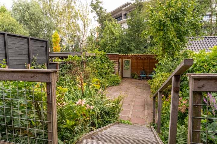 Foto 15 van Ouderkerkerlaan 80