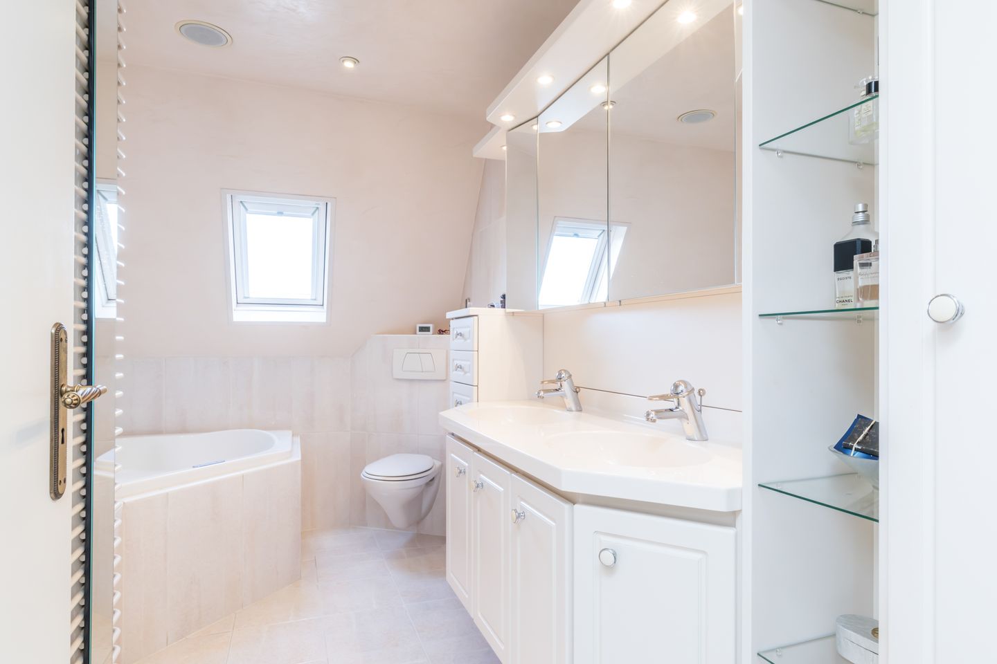 Foto 40 van Rijksweg 29