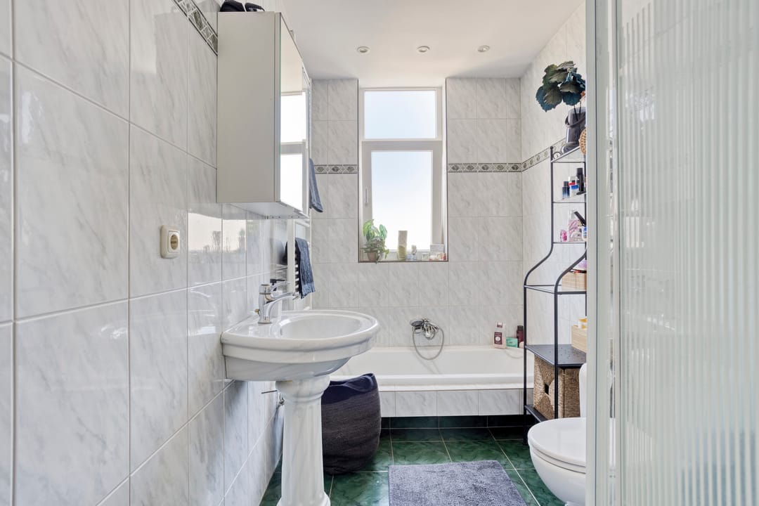 Foto 16 van Zwartewaalsestraat 42